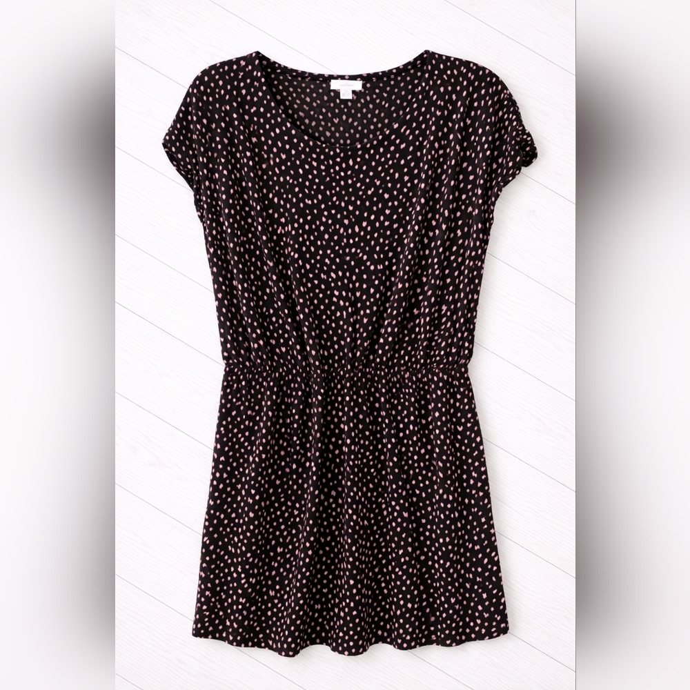 ⭐️ H&M Black Mini Dress with pink/purple pattern and Pockets - size Large